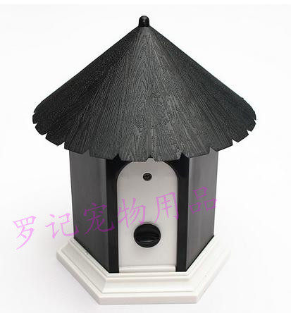 专为室外使用而设计, 户外超声波止吠器耐用且防水。可随意放置各个地方，有3档灵敏度 (有效范围在4.5米,9米到15.2米)，以及一个测试档。需要一节9伏电池,(本产品不配送电池）