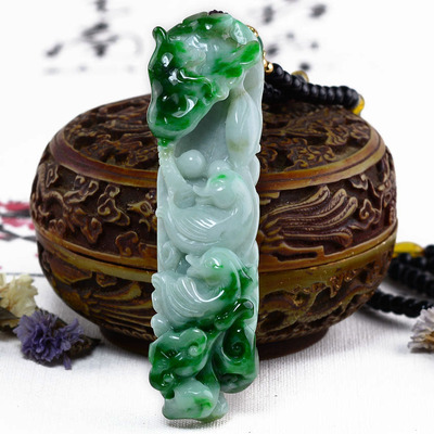 a货老坑浓艳精雕翡翠挂件玉器