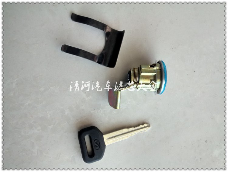 夏利油箱门锁芯三箱两箱