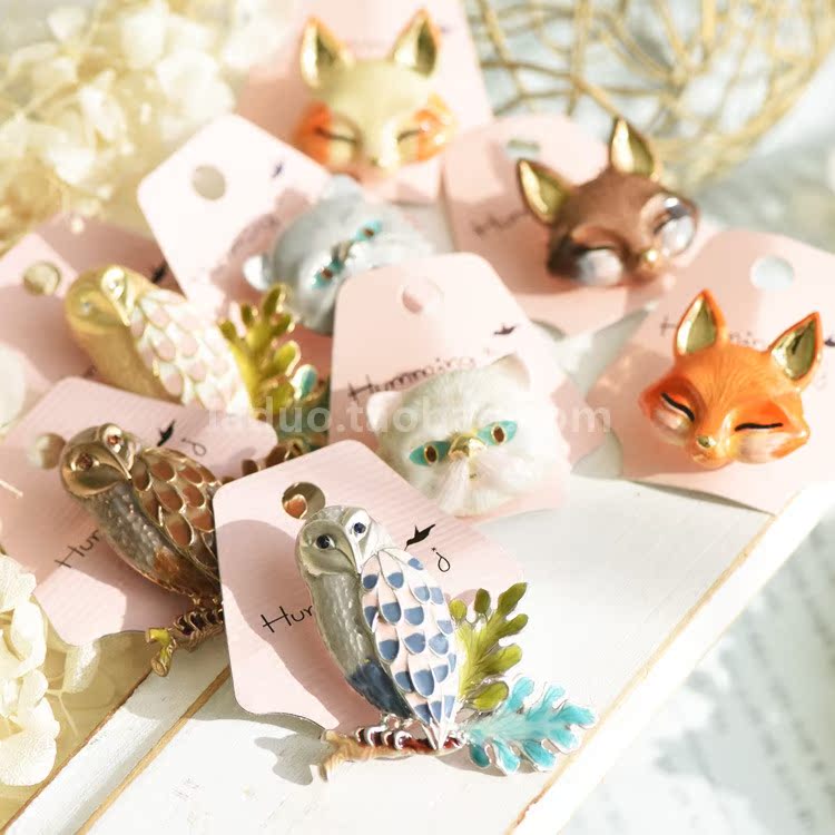 Broche femme en autre - Ref 1187678 Image 1