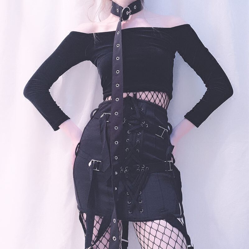 UNIF暗黑少女束缚绑带包臀半身裙在类目 女装/女士精品, 半身裙中 - 来自Buy2taobao.com提供专业的淘宝代购服务