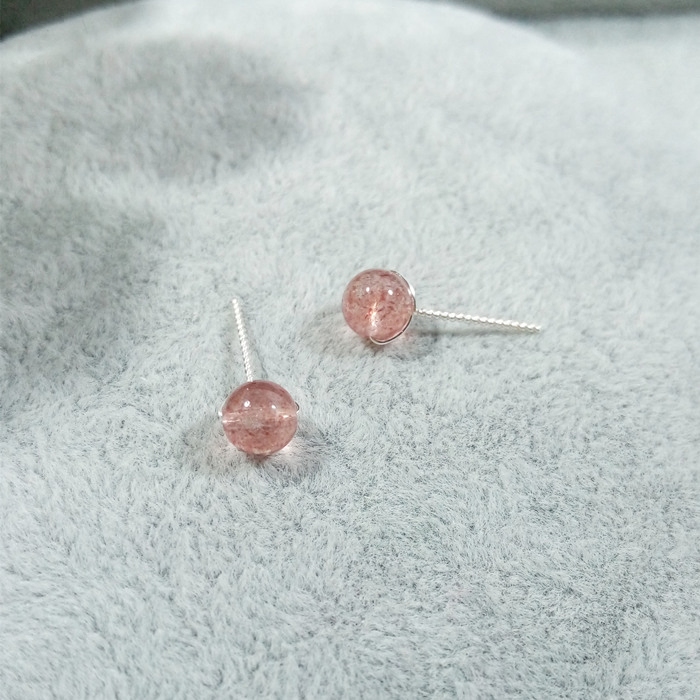 天然冰种草莓晶足银旺桃花小耳钉