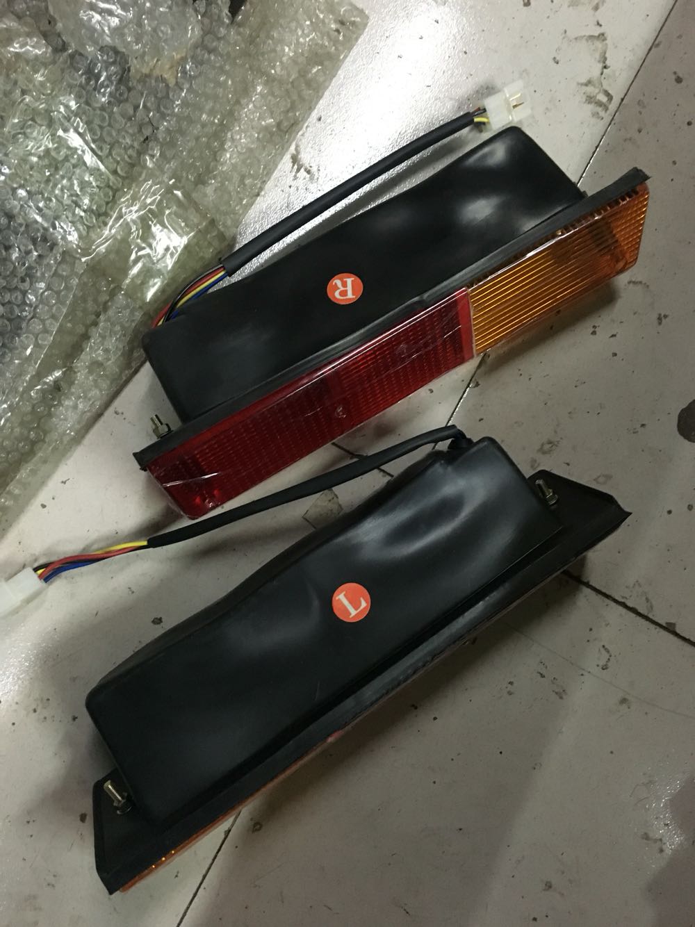 东方红拖拉机后尾灯东方红MG804 MF50/554后尾灯东方红拖