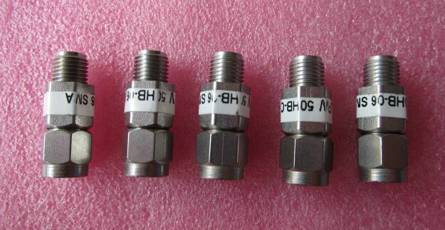 美国JFW进口 50HB-06 6dB DC-18GHz 2W SMA RF 射频微波同轴固定衰减器 质量包好，包能用 可提供详细测试图 成色好 名 称：同轴固定衰减器 品 牌：JFW 型 号：50HB-06