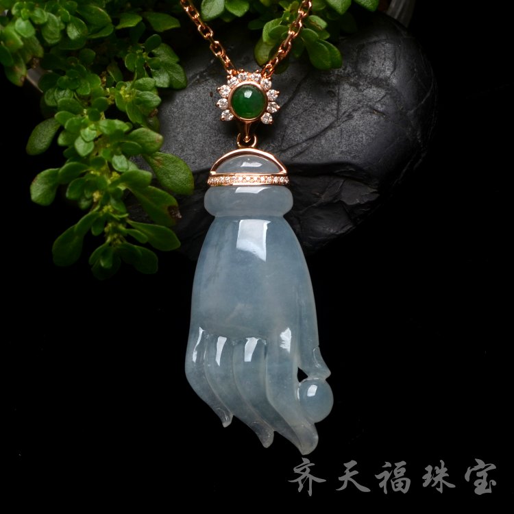 齐天福 寓意得心应手冰种阳绿天然a货翡翠玉佛手女吊坠k金镶钻石