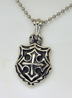 盾牌十字架钛钢不掉色吊坠项链