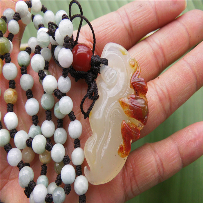 促销新款黄龙玉四季有福吊坠女生挂件 翡翠玉石项链玉佩精美艺术