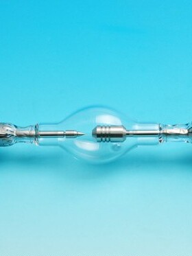 2KW数字氙灯代替进口灯,Christie科视CP2210用数字电影放映氙气灯