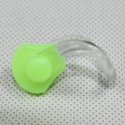 特价优质硅胶柔软舒适游泳防水防噪训练防呛水 鼻夹 耳塞