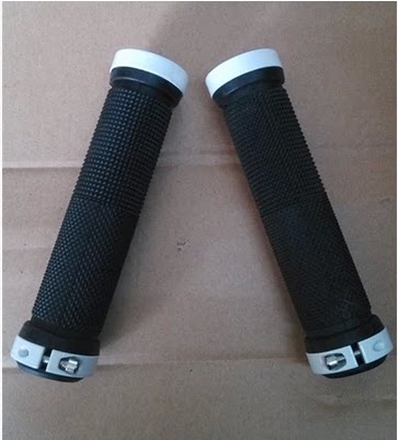 Poignées de vélo - Ref 2347128 Image 1