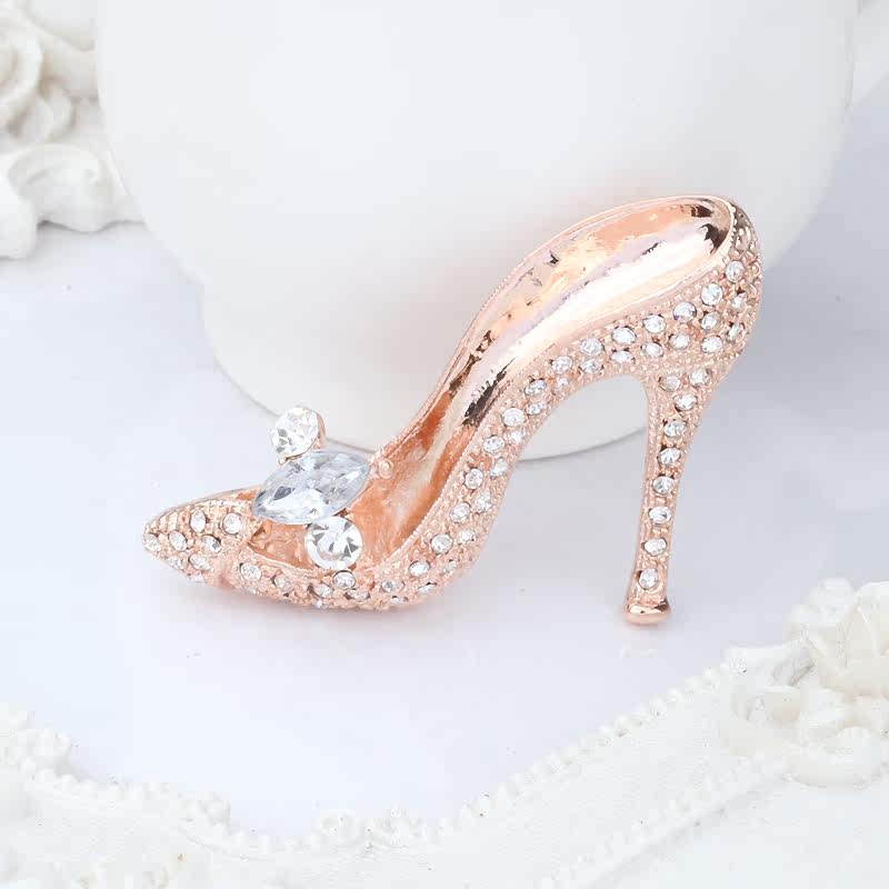 Broche femme YA BAO en Zircon diamant - Ref 1171780 Image 1