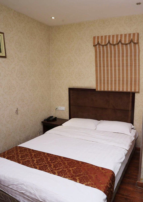 重慶軒菲商務酒店普通單間(無窗)在類目 特價酒店/特色客棧/公寓旅館, 酒店客棧中 - 來自Buy2taobao.com提供專業的淘寶代購服務