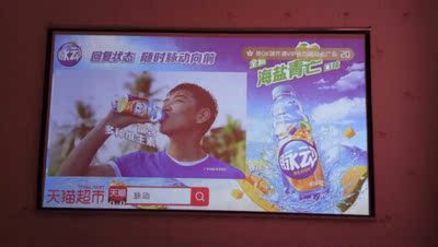 对比看看万播S5对比极米Z6区别是？哪个好用？