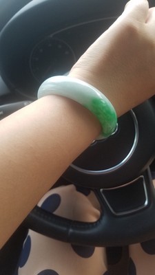 使用评测印象翡翠手镯怎么样，豪8印象S8翡翠手镯真假鉴别？