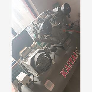 议价重型空压机一台，功率7.5千瓦，因设备升级，忍痛割爱，成色
