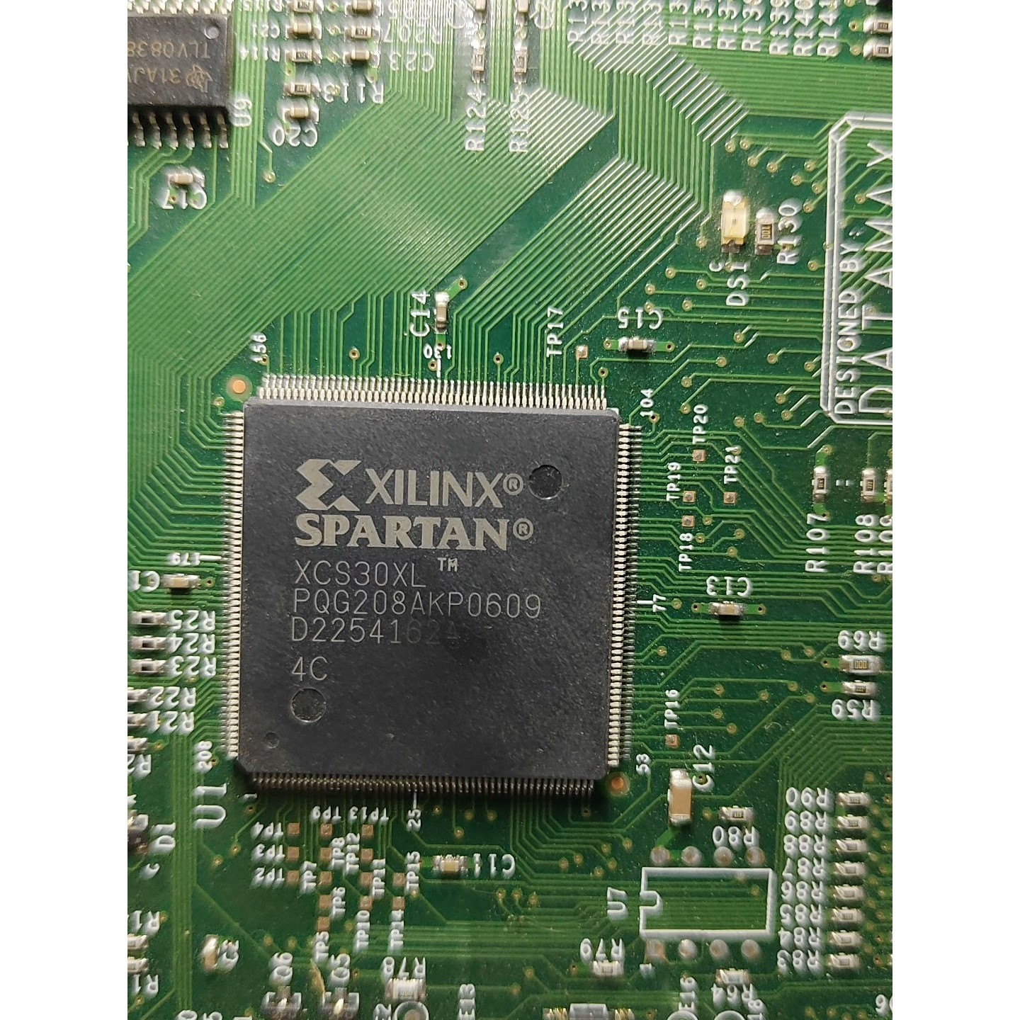 议价芯片XCS30XL库存