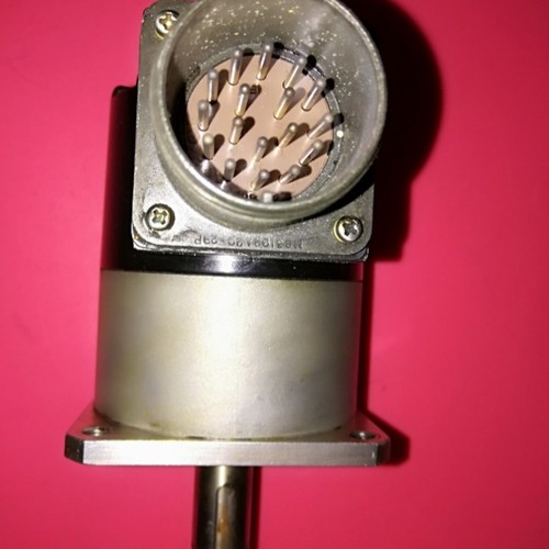 议价SUMTAK编码器 LF-102.4BM-C15FA 编码器