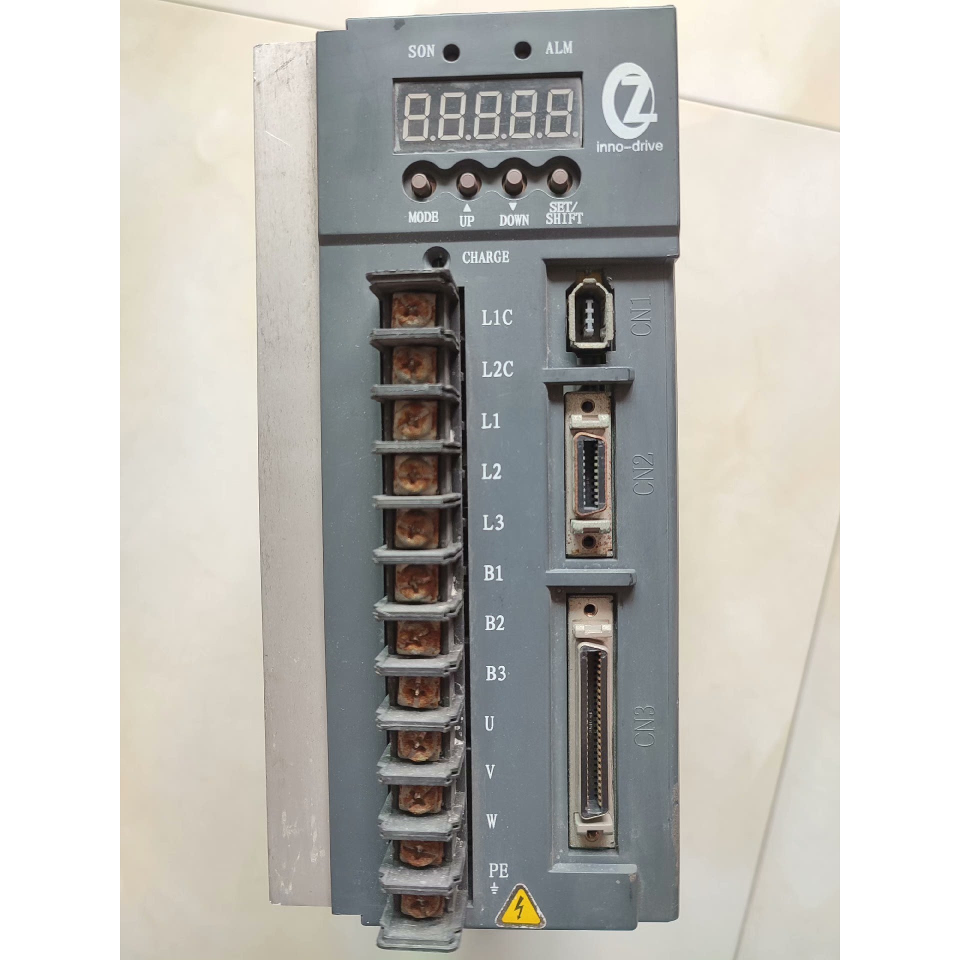 议价挚驱伺服驱动器ZQS-S2-1D5-A02,1.5KW,功能