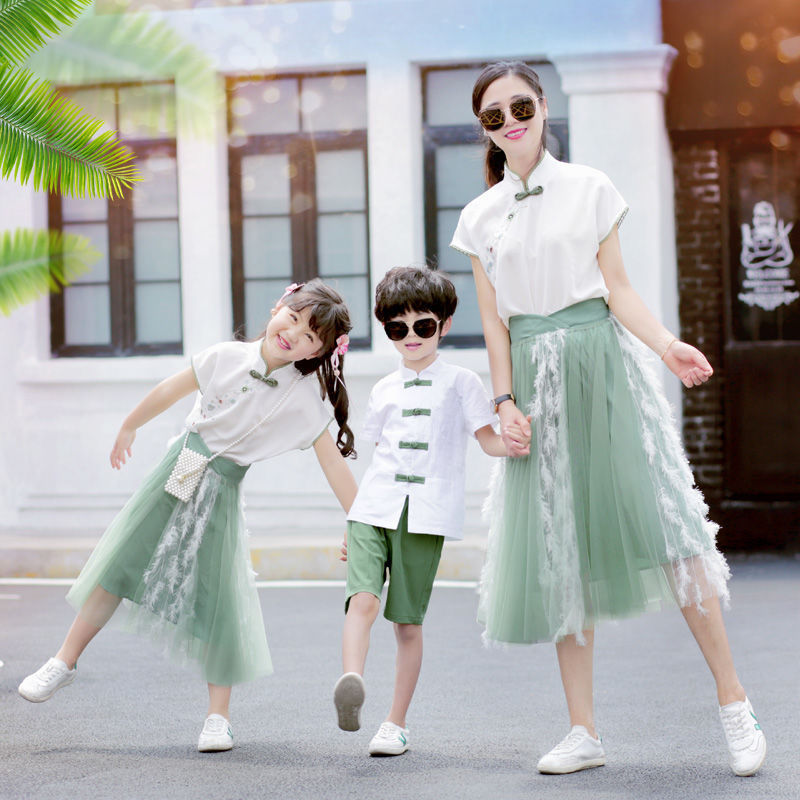 热销汉服亲子装母子亲子汉服母子高端马面裙亲子装母女适合拍照的