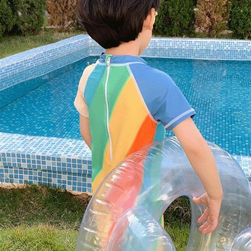 新款2023儿童连身泳衣可爱男童宝宝宽松气质洋派速乾泳衣小清新游,运动/瑜伽/健身/球迷用品,儿童泳衣/裤,淘宝优惠券,粉丝福利购,淘宝优惠卷