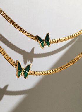 绿色蝴蝶复古锁骨链1n8k金钛钢蛇骨链ins高级感轻奢小众设计项链