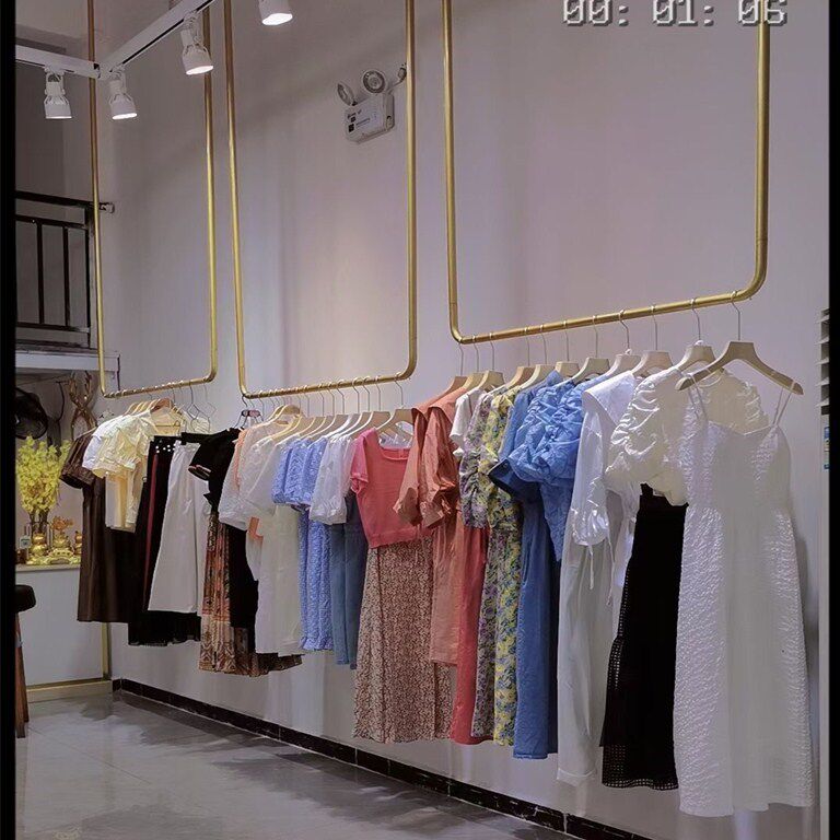 婚纱展示架礼服货架女服装店x上墙U型挂衣杆金色铁艺吊顶悬挂吊架