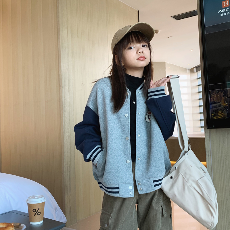 女童韩版宽松棒球服2023秋装新款大童插肩袖外套青少年休闲夹克衫