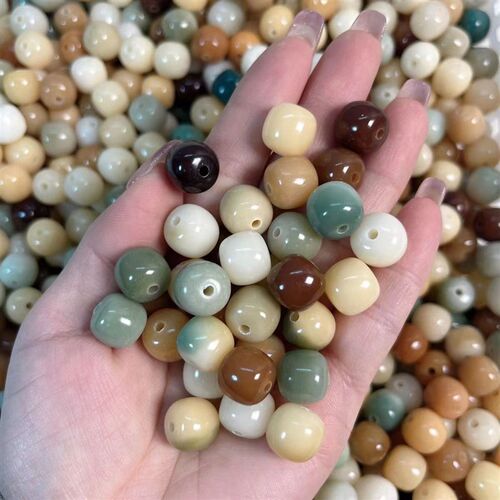 现货天然多彩菩i提子桶珠圆珠新款白色现代根风化果散珠散籽绿果
