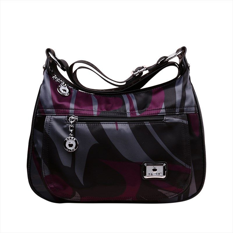 中年布包斜挎女妈妈背包帆布单肩包包百搭牛津纺大容量中老年女包