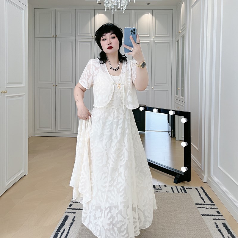 度假风设计感连衣裙套装大码女装200斤胖mm盘扣罩衫吊带裙两件套