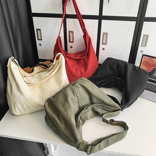 大容量帆布包女单肩斜挎包t大学生上课包简约慵懒风邮差包男文艺
