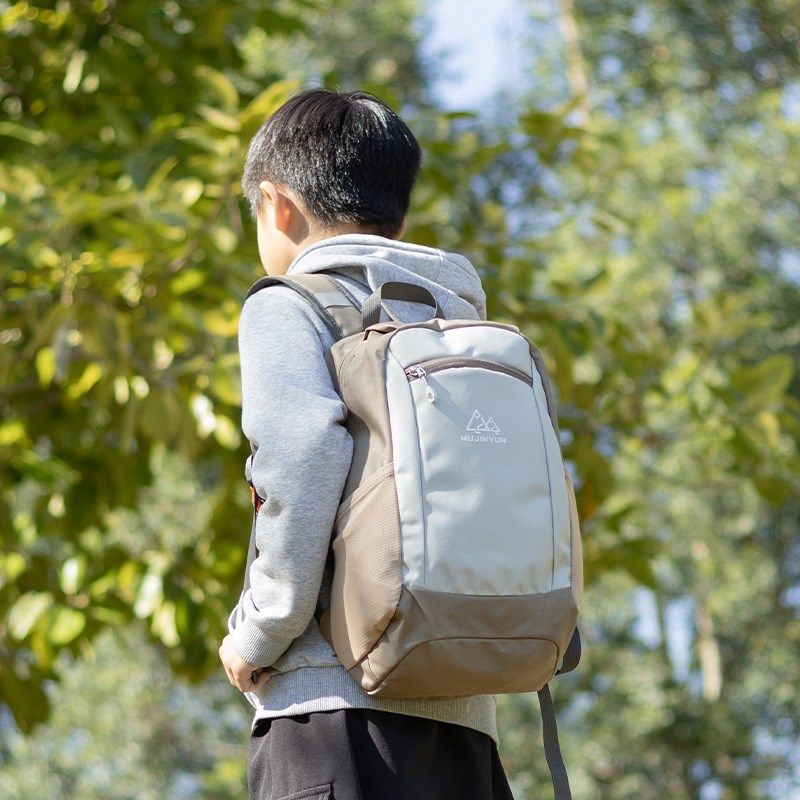 户外儿童春游背包男孩外出旅游轻便补习补课书包小学生双肩包出游