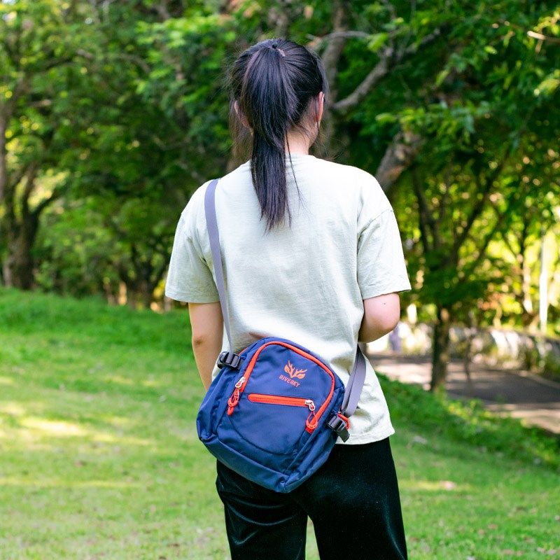 户外斜挎包女2024新款时尚登山旅行单肩包大容量轻便小挎包男运动,运动包/户外包/配件,挎包/拎包/休闲包,淘宝优惠券,粉丝福利购,淘宝优惠卷