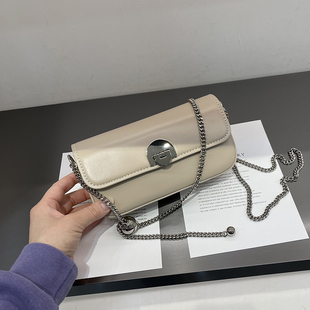 超火斜挎包包小包2022新款高级感黑色链条包小众时尚轻Z奢单肩女