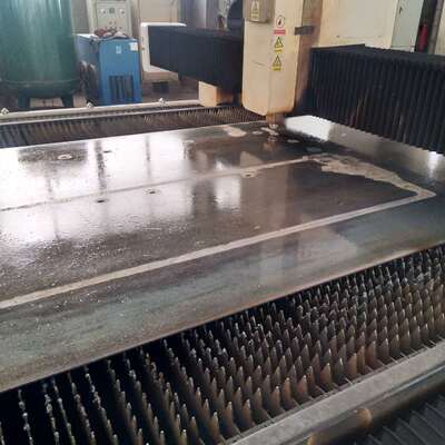 开平板 白色镀锌板冷热轧卷 黑色中厚板不锈钢板10mm零切加工12mm