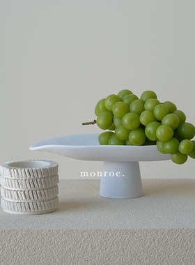 梦鹿工作室高脚树脂托盘小号白色多功能水果盘酒店民宿桌面装饰品