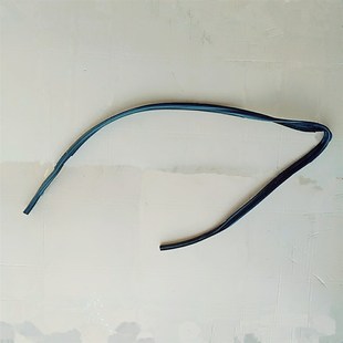众泰2008 T22汽车门车窗玻璃泥槽升降玻璃导轨泥槽密封胶条 5008