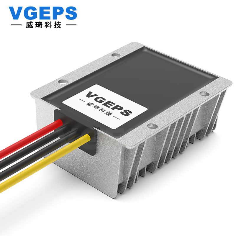 10-36V转13.8V自动升降压电源模块 12V24V变13.8V汽车电源稳压器