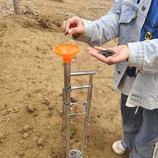 家用栽苗栽秧器多功能种植机播种施肥手提式烟苗果蔬插秧机播种器