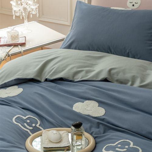 100支秋冬加厚小云朵刺绣磨毛床上四件套全棉纯棉被套1.5m1.8米