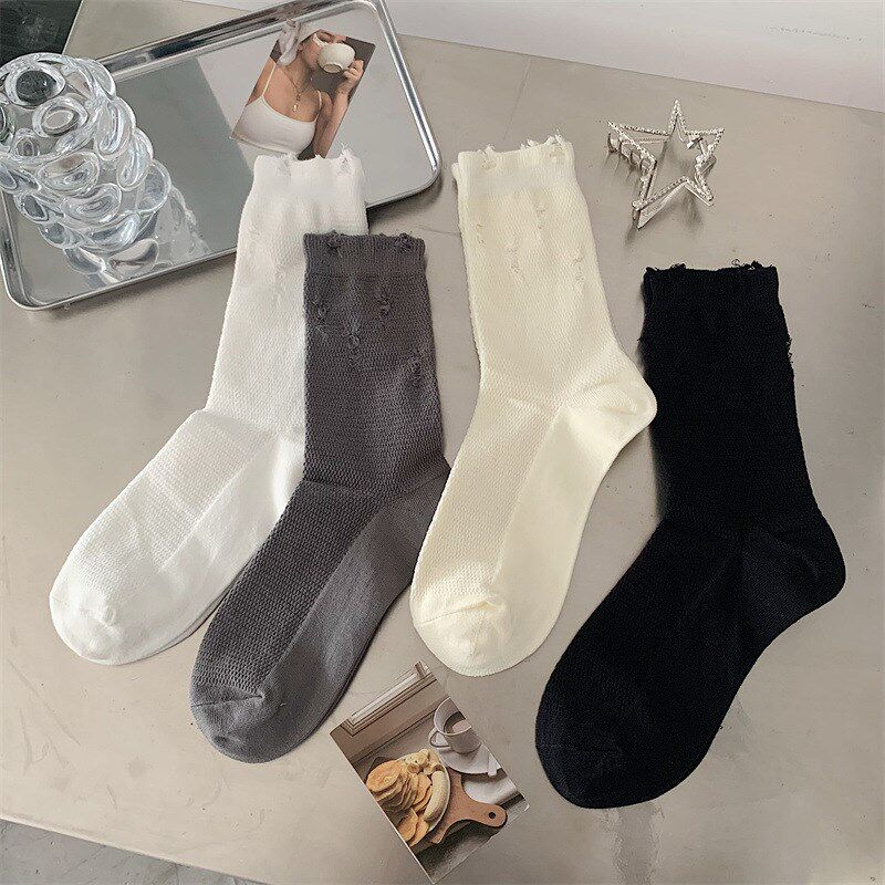 [3 PAIRS] TORN BEGGAR SOCKS MENS AND WOMENS SOCKS KOREAN VERSION OF THE INTERNET CELEBRITY BLACK AND WHITE MID-BARREL COUPLE SOLID COLOR PILE SOCKS