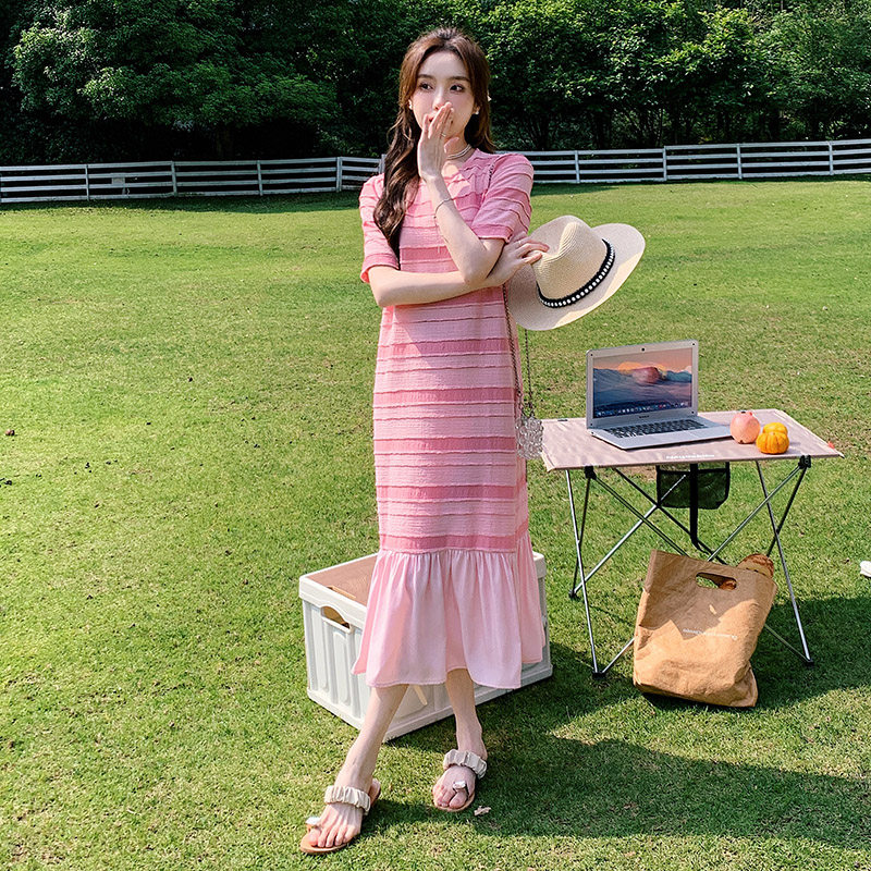 现货法式粉色网i纱鱼尾裙子雪纺连衣裙女夏季2023新款显瘦休闲t恤