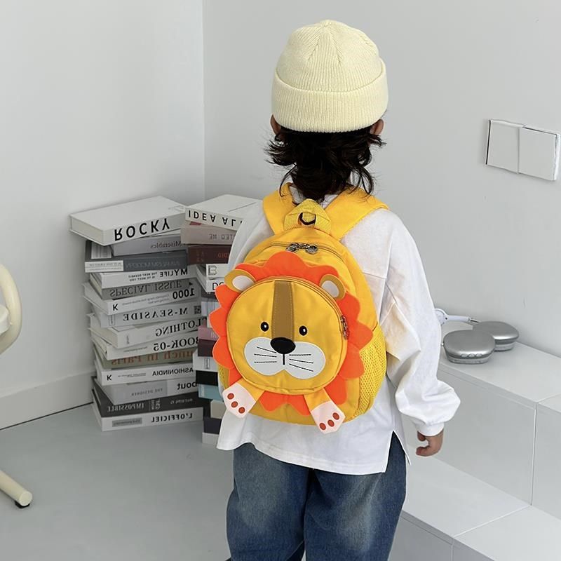幼儿园儿童书包男童超轻防走失小宝宝背包女孩外出小男生双肩包潮
