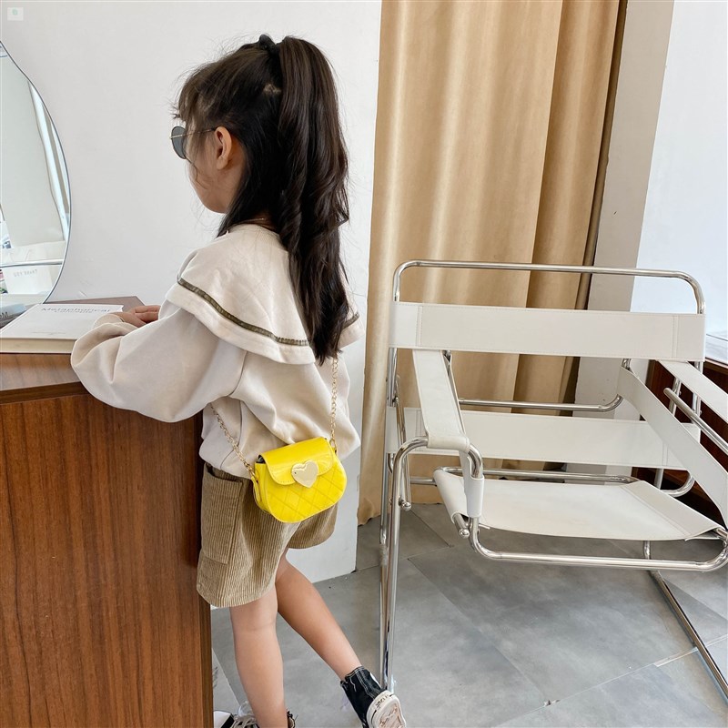 网红女童斜挎包时尚小包潮儿童小女孩洋气包包2023新X款可爱小背