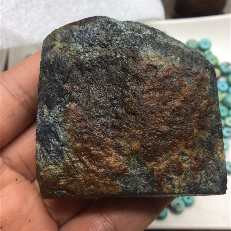 天然原矿高瓷玉化绿松石毛料原石雕刻随形吊坠手把件大摆件办公室