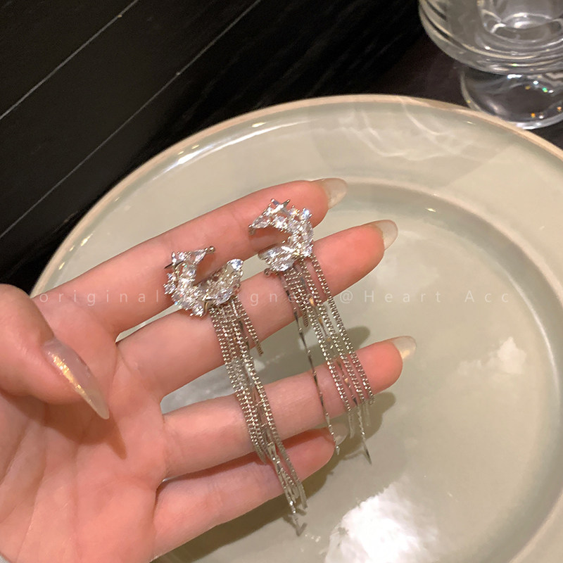 现货月落星辰~长款流苏耳骨夹女时尚轻奢冷淡风T精致无耳洞耳环耳