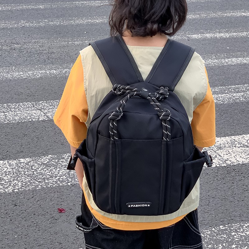 儿童书包幼儿园韩版休闲帅气男孩外出背包大容量小学生一年级背包