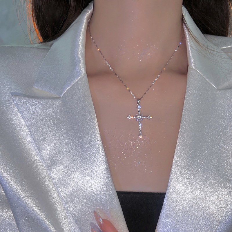 推荐Fashion Women Crystal Zircon Cross Pendant Necklace for