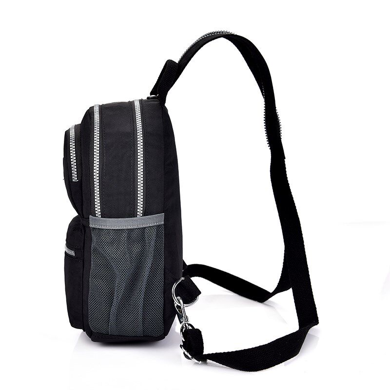 旅行户外双肩包女轻便登山包爬山小号背包徒步骑行运动书包春游包