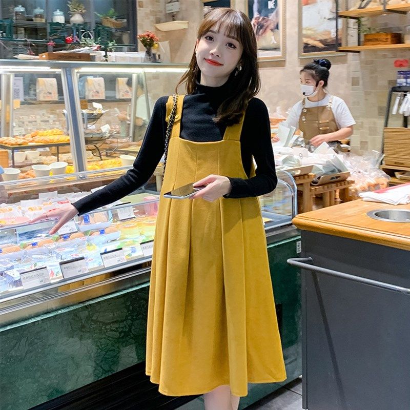 孕妇装春秋装韩版背带裙套装2024E1新款大码宽松怀孕连衣裙两件套